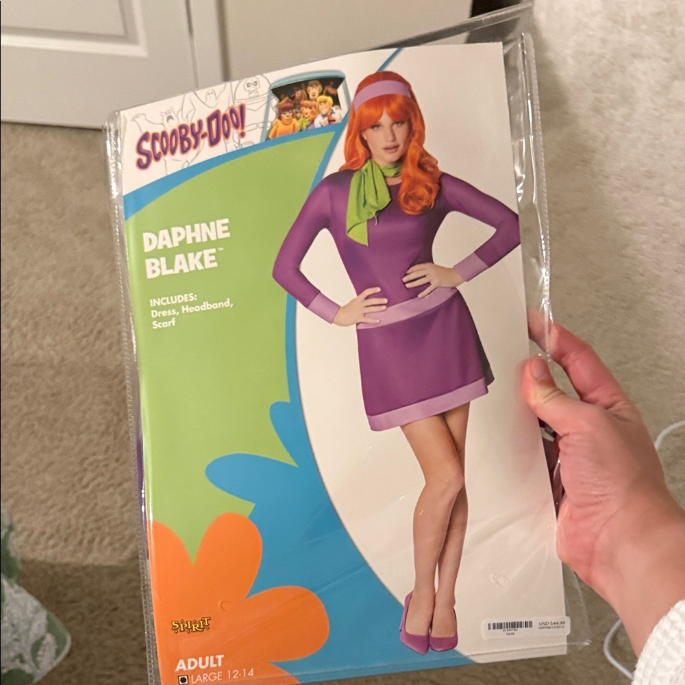 Daphne costume size women’s large
